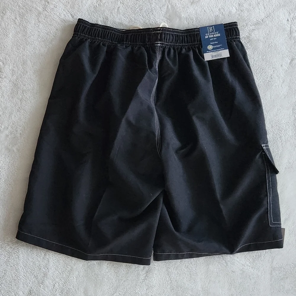 George Men’s Black Cargo Eboard Swim Shorts, Size Small (28–30), 9” Inseam, NWT